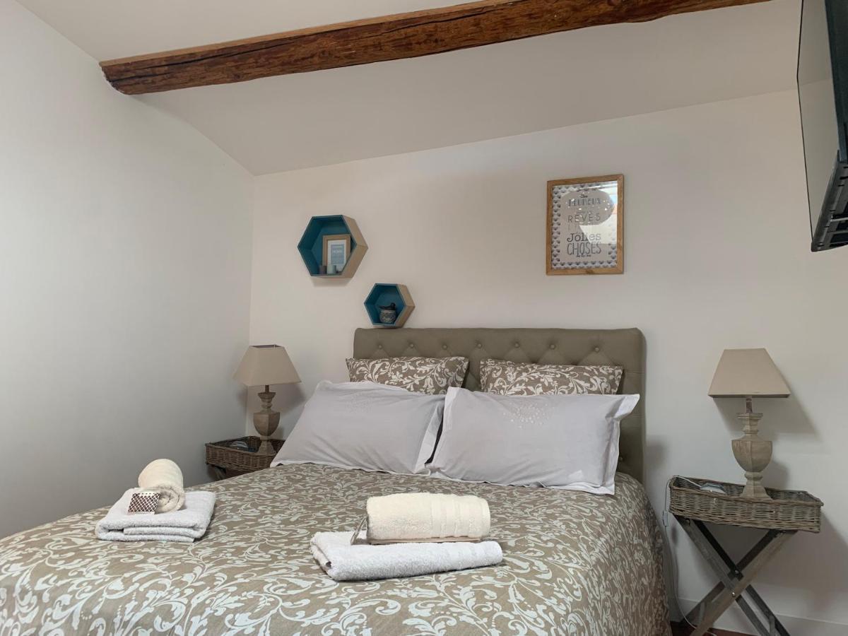 Un Soir Sous Les Etoiles Bed & Breakfast Chateauneuf-de-Gadagne Ngoại thất bức ảnh